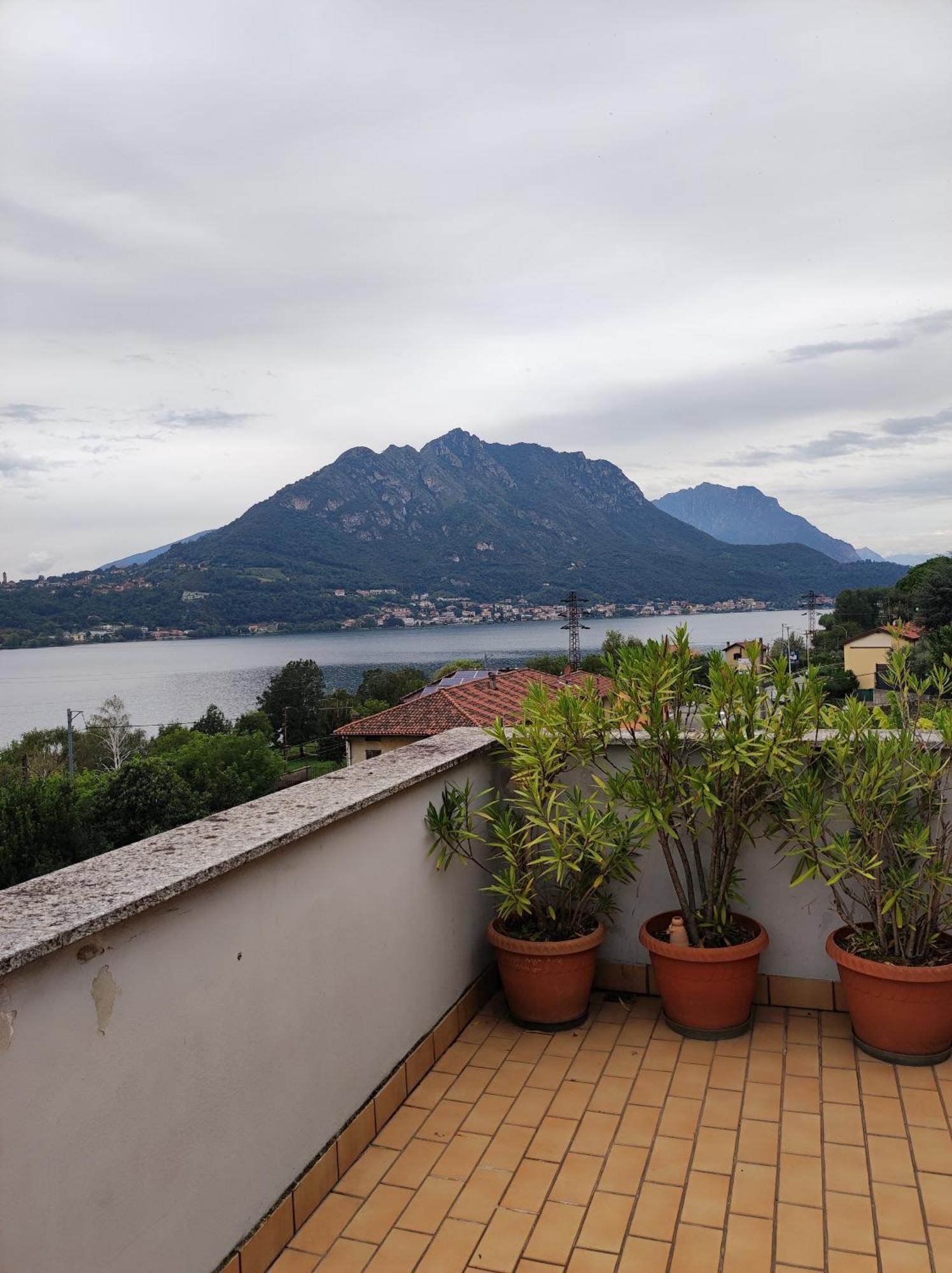 Terrazzo Sul Lago เลคโค ภายนอก รูปภาพ