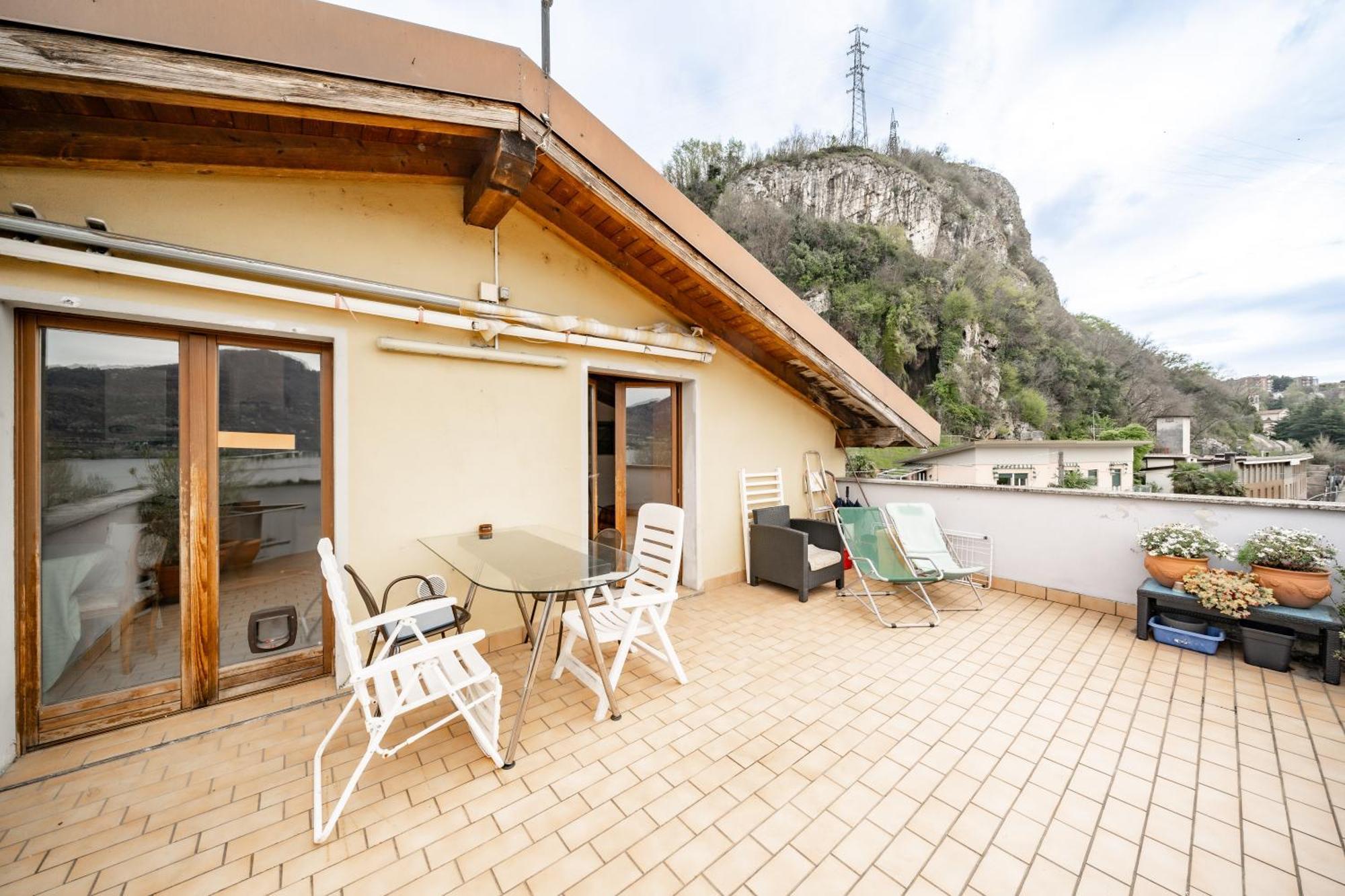 Terrazzo Sul Lago เลคโค ภายนอก รูปภาพ